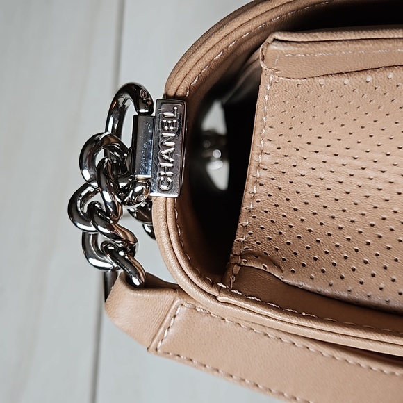 CHANEL Boy Bag Perforated Lambskin Quilted Leather Silver Tan w/Card - Picture 15 of 17